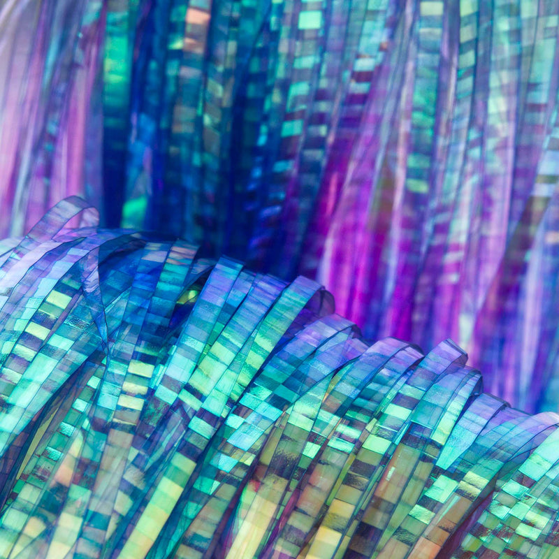 Hedron Flashabou Lateral Scale Dyed-Pearl